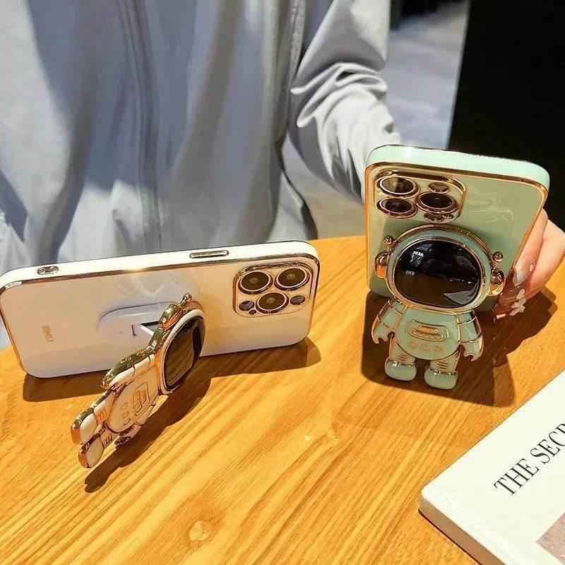 Astronaut Stand Silicone Cover Case For Iphone