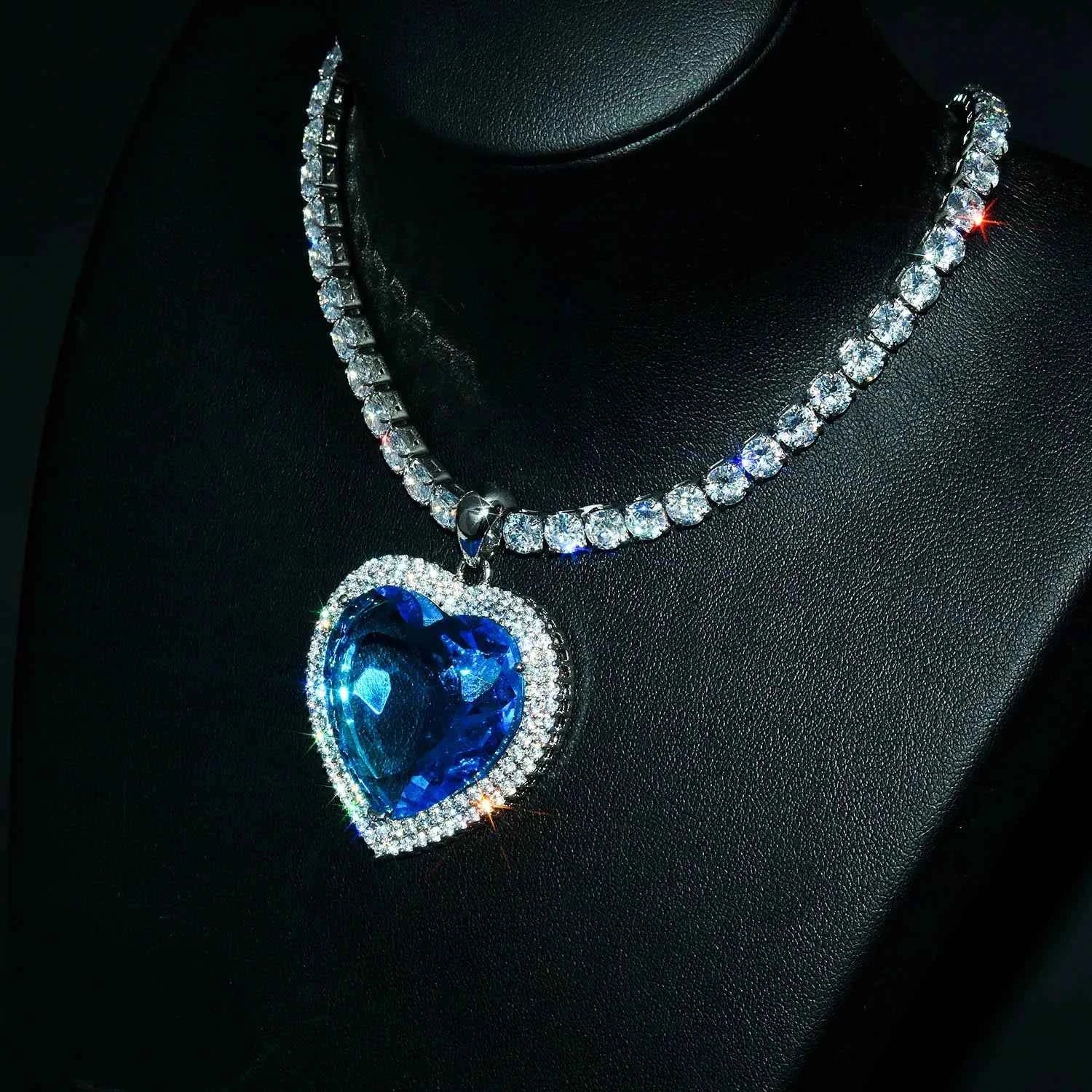 Heart Sea Crystal necklace