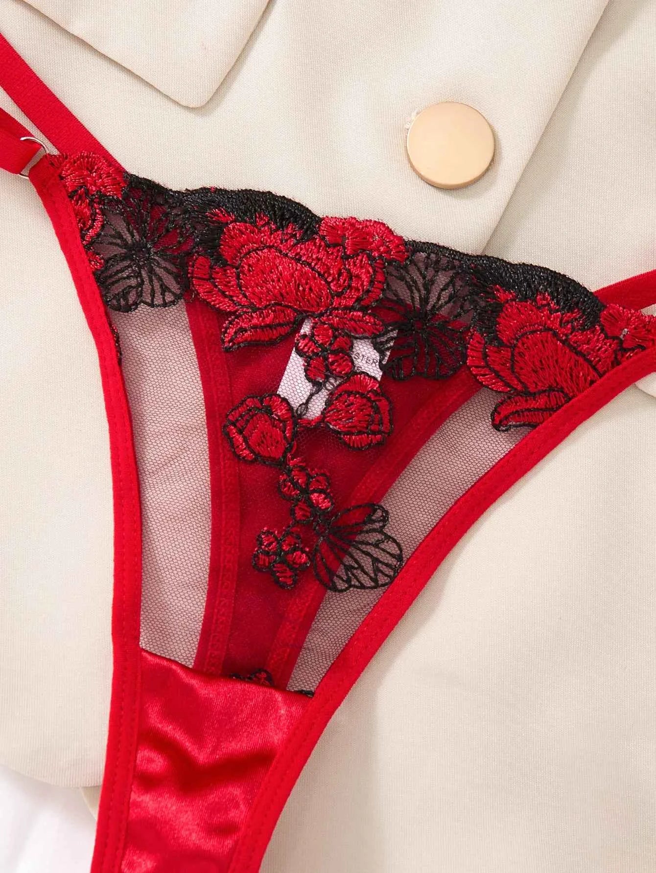 Two-piece floral embroidered lingerie set