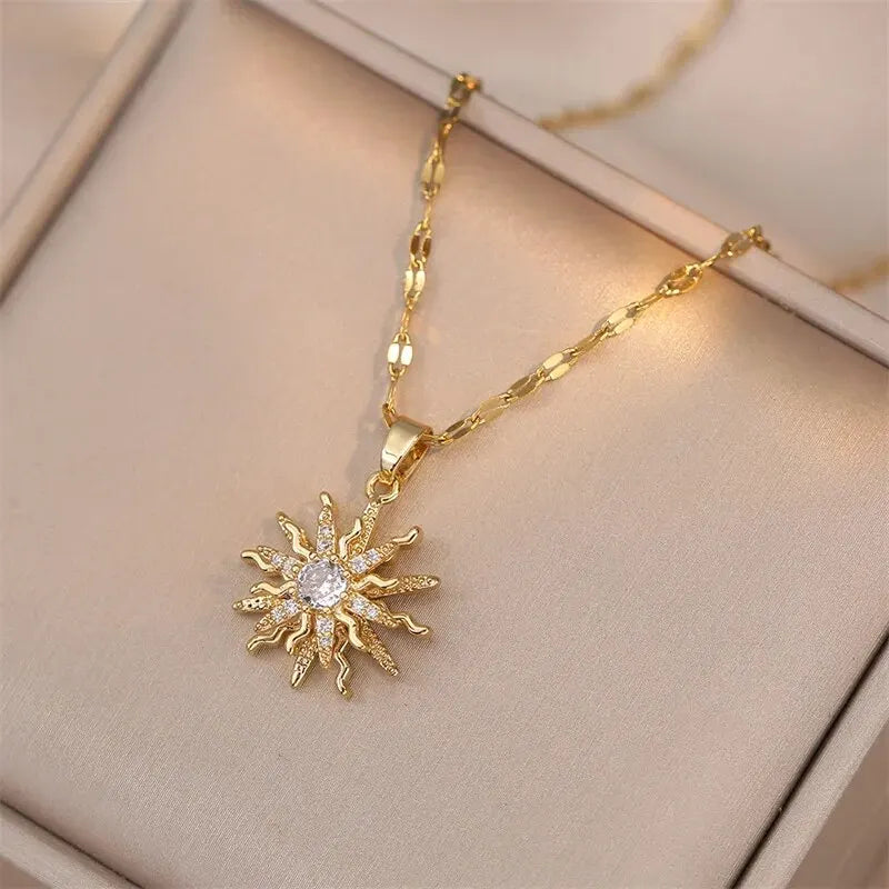 Luxury Spin Zircon Flower Pendant Necklace For Women