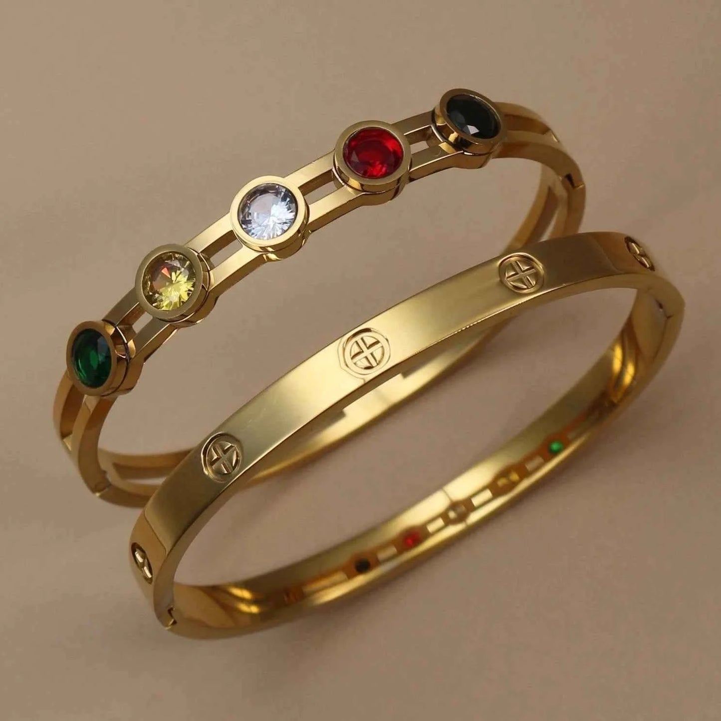 Stainless Steel Crystal Gold Color Bracelet (Unisex)