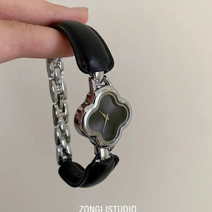 Ladies' quartz watches