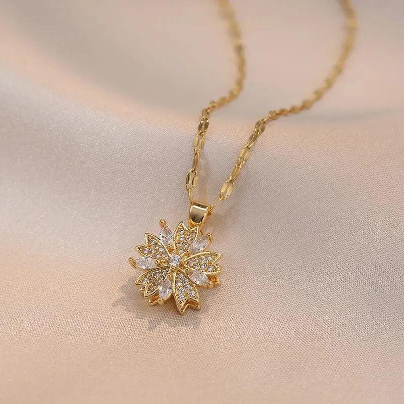 Luxury Spin Zircon Flower Pendant Necklace For Women