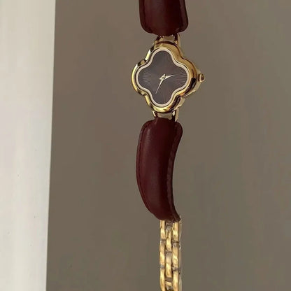 Ladies' quartz watches