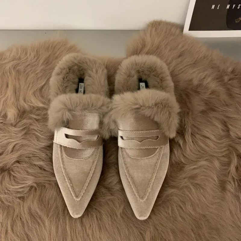 Women Luxury Velvet Mules Pointy Toe Slip-on Fur Sandals Ladies New Brand Design Outdoor Furry Slides Evening Party Heeled Shoes