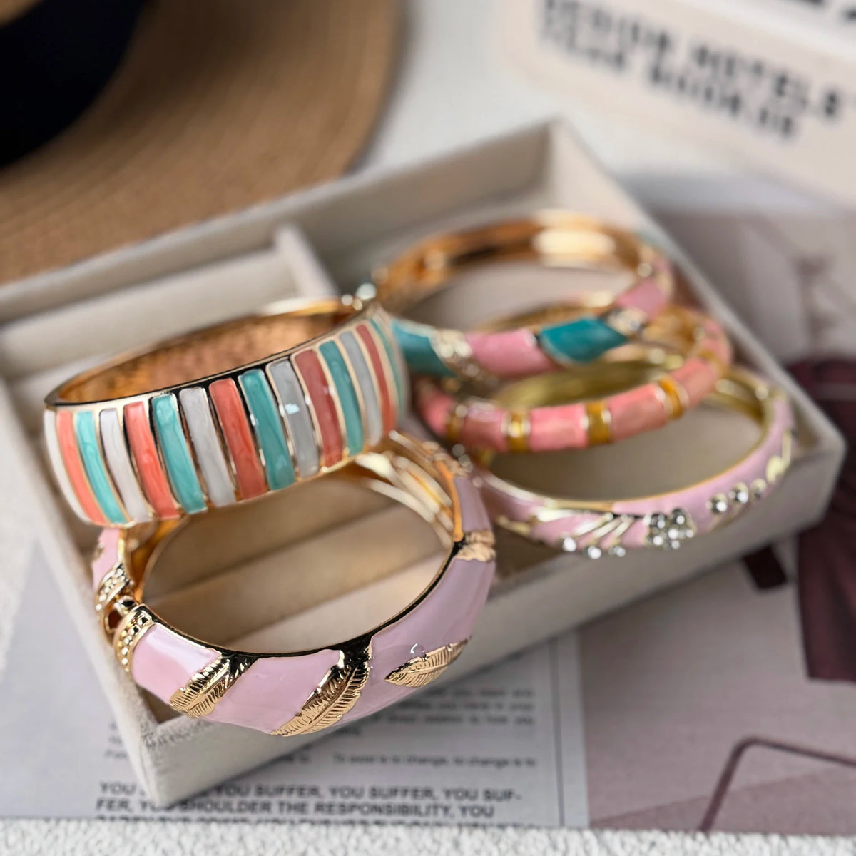 Sweet Pink Enamel Dropped Glaze Flower Texture Bracelet For Women Retro Leaf Star Floral Embossed Zircon Bangle Party Jewelry