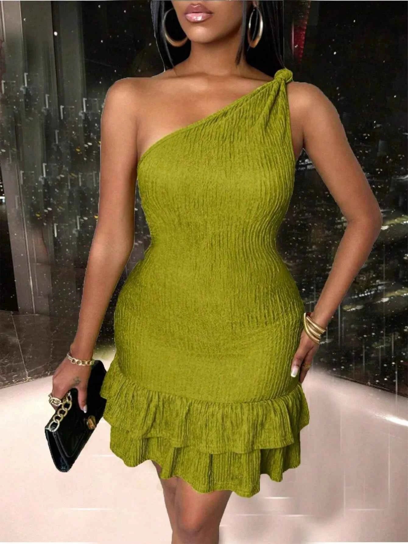 One-Shoulder Ruched Hem Slim Fit Elegant Dress